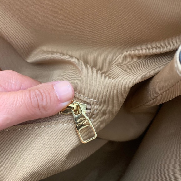 Louis Vuitton Graceful Mm - Picture 14 of 16